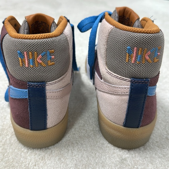 Nike SB Blazer Mid Mosaic - Wine Blue Pink - DA8854-600 Never worn. No box - Picture 3 of 10